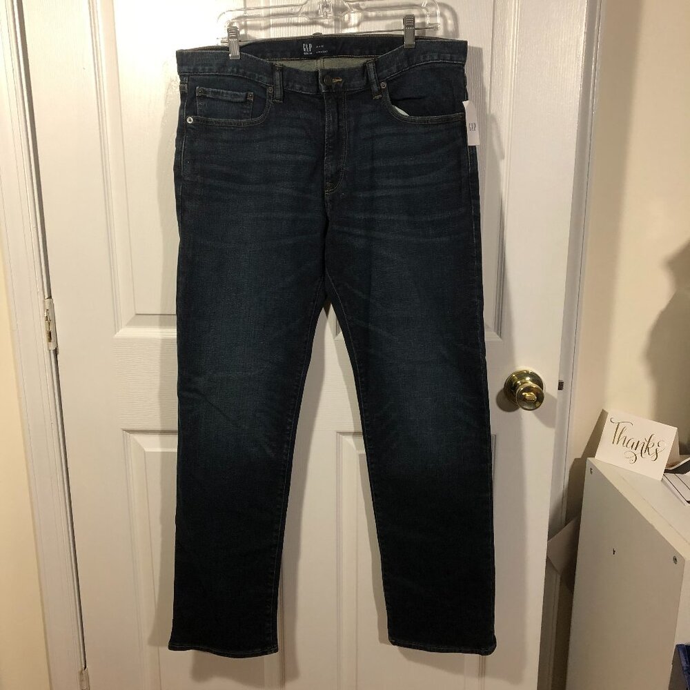 Gap men denim straight jeans, size 34x 32, NWT, dark wash